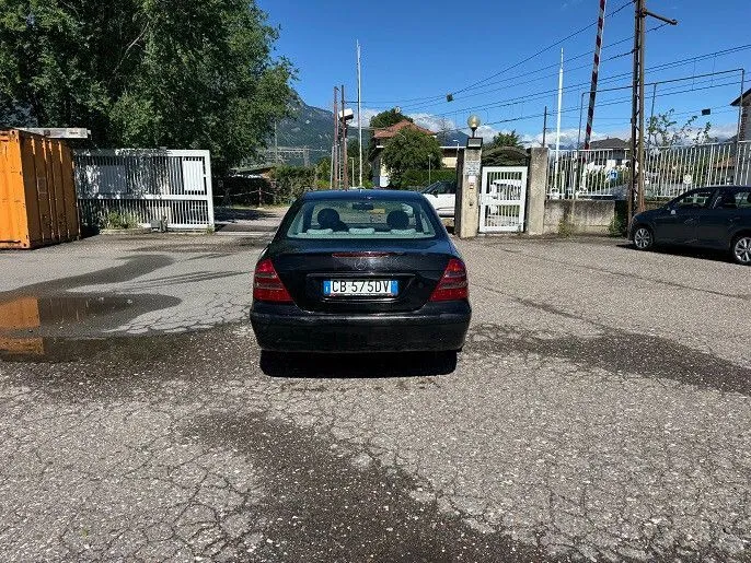 Mercedes-Benz E 270