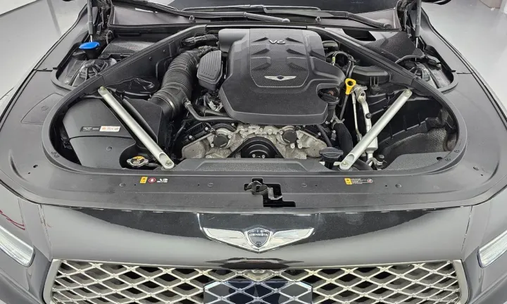 Genesis G90