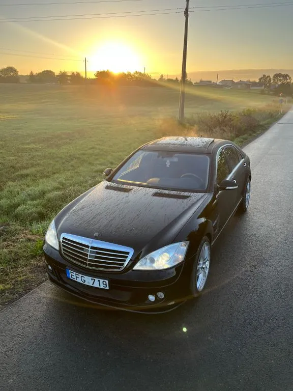 Mercedes-Benz S 550