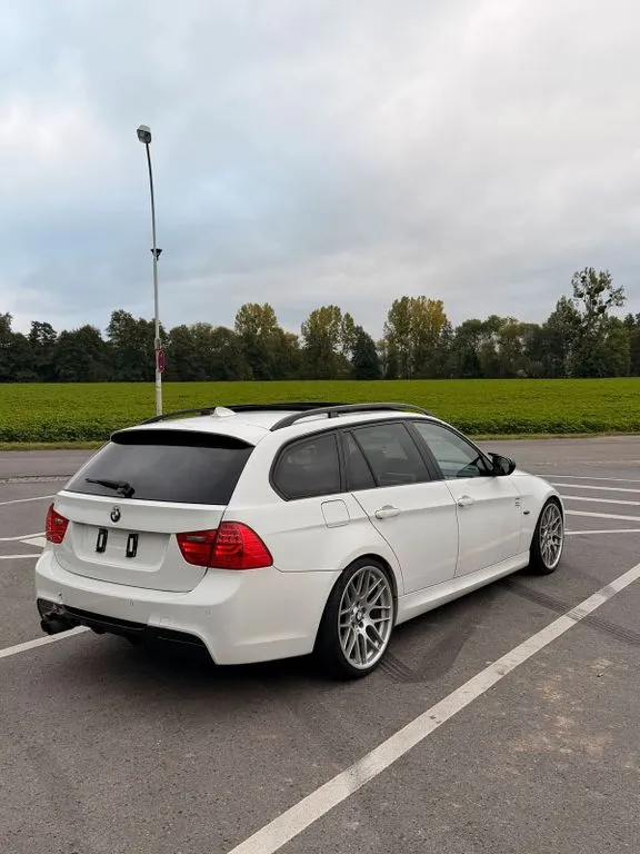 BMW 325