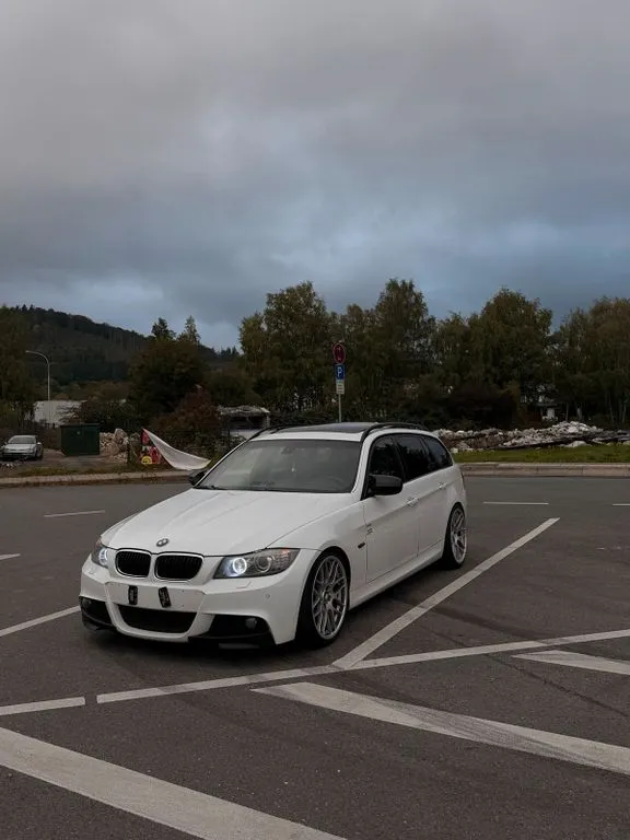 BMW 325