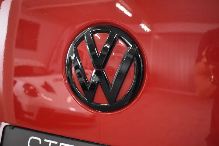 Volkswagen T6 California