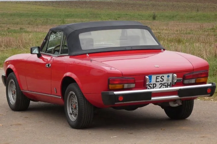 Fiat Spider Europa