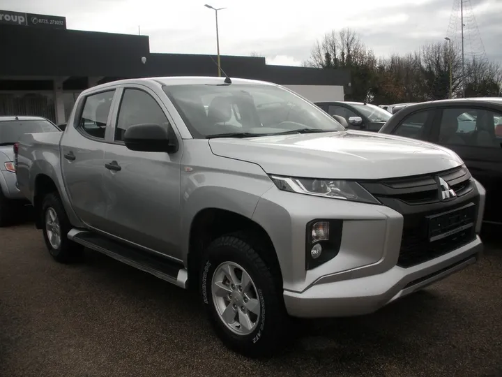 Mitsubishi L200