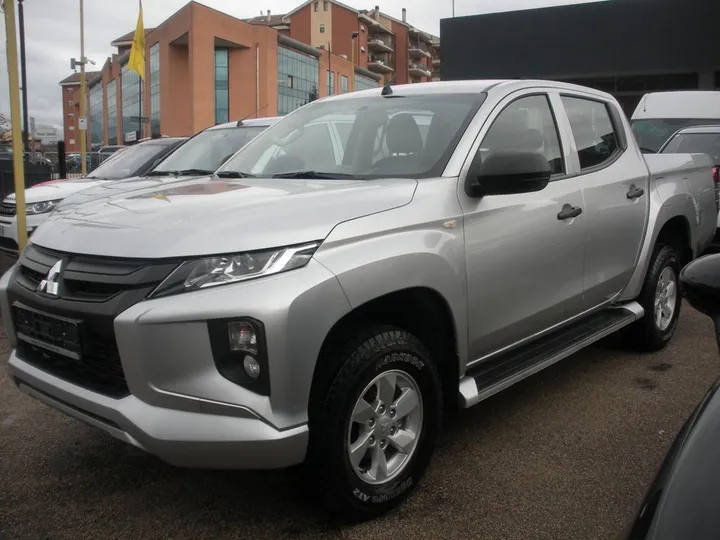 Mitsubishi L200