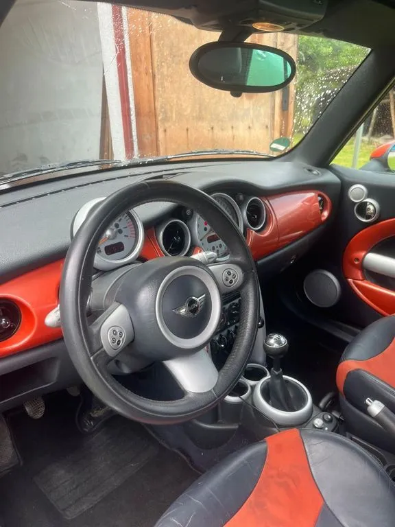 MINI Cooper Cabrio