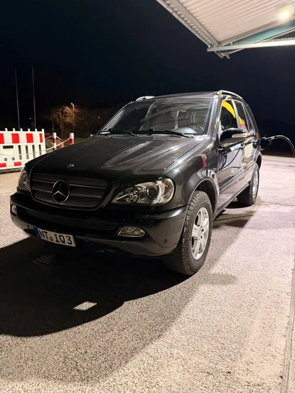 Mercedes-Benz ML 270