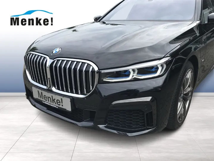 BMW 745