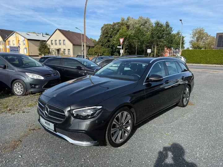 Mercedes-Benz E 200