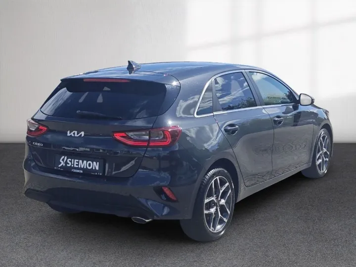 Kia cee'd / Ceed