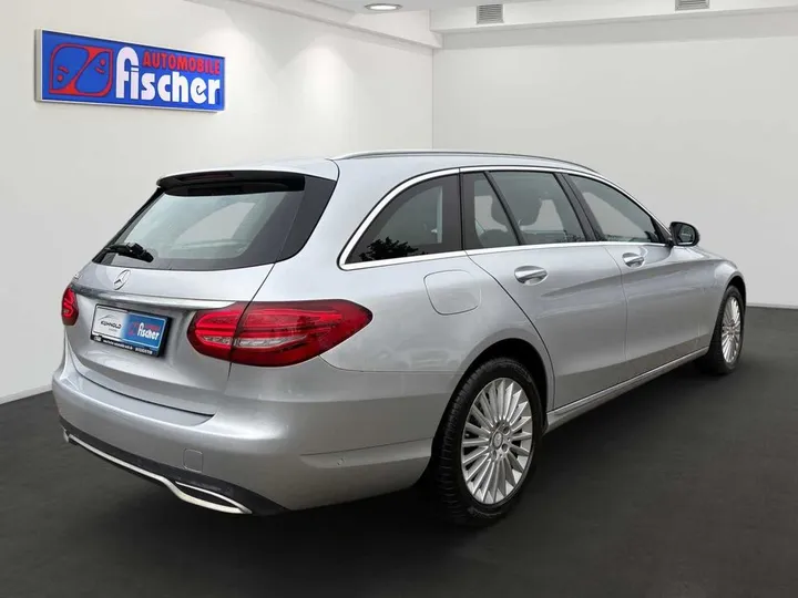 Mercedes-Benz C 220