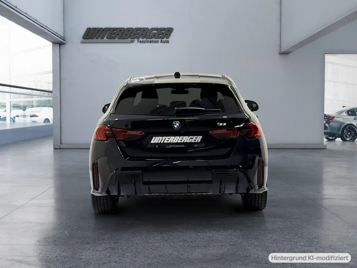 BMW 123
