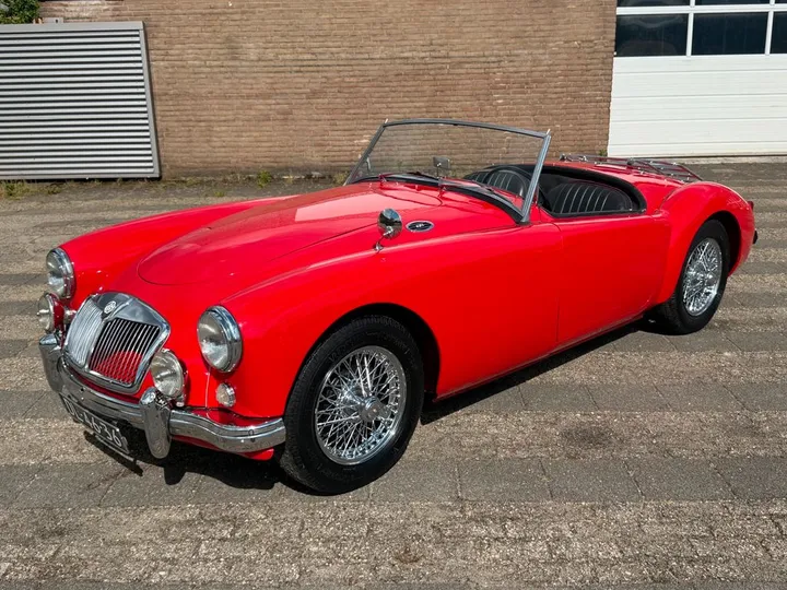 MG MGA