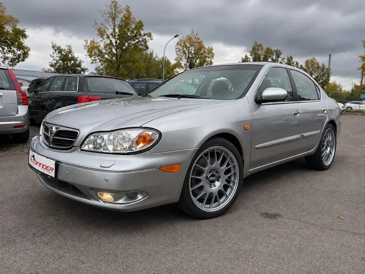 Nissan Maxima