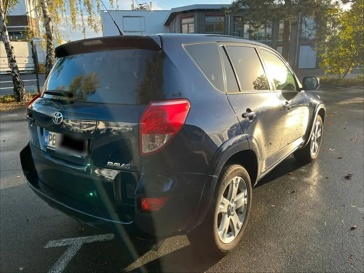 Toyota RAV 4
