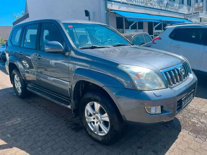 Toyota Land Cruiser