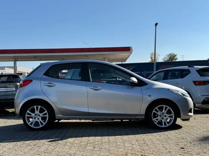 Mazda 2