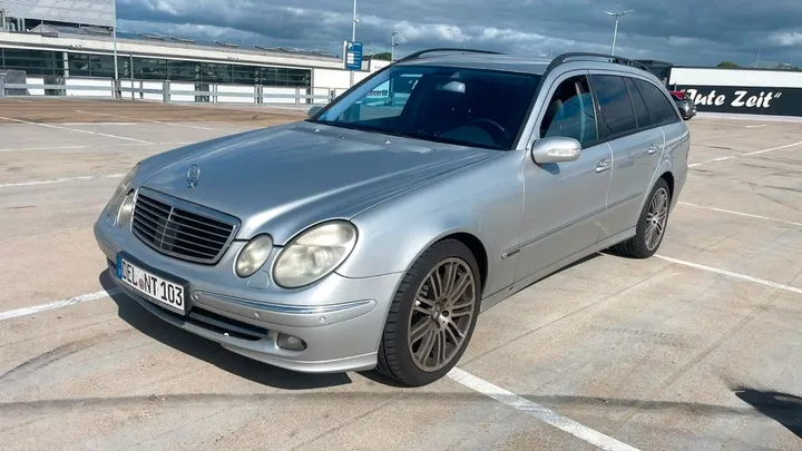 Mercedes-Benz E 320