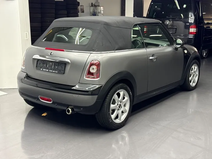 MINI Cooper Cabrio