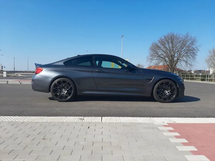BMW M4