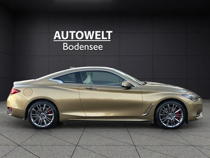 Infiniti Q60