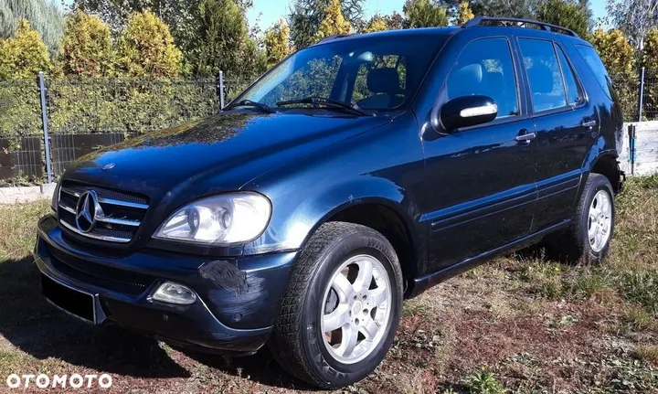 Mercedes-Benz ML 400