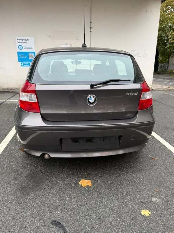 BMW 118