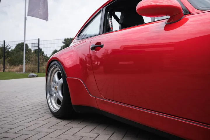 Porsche 964