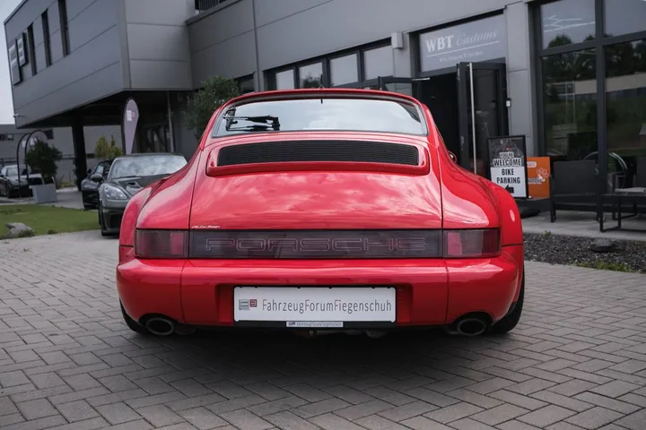 Porsche 964
