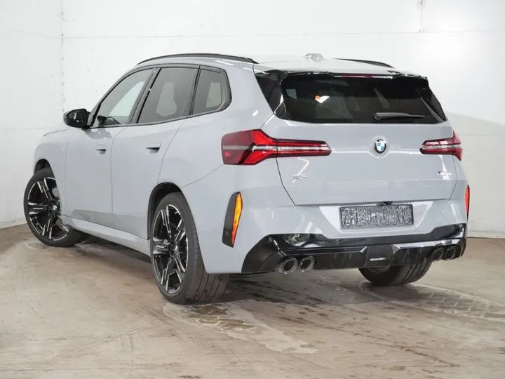 BMW X3 M50