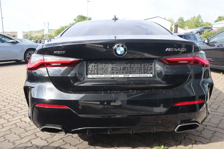 BMW M440