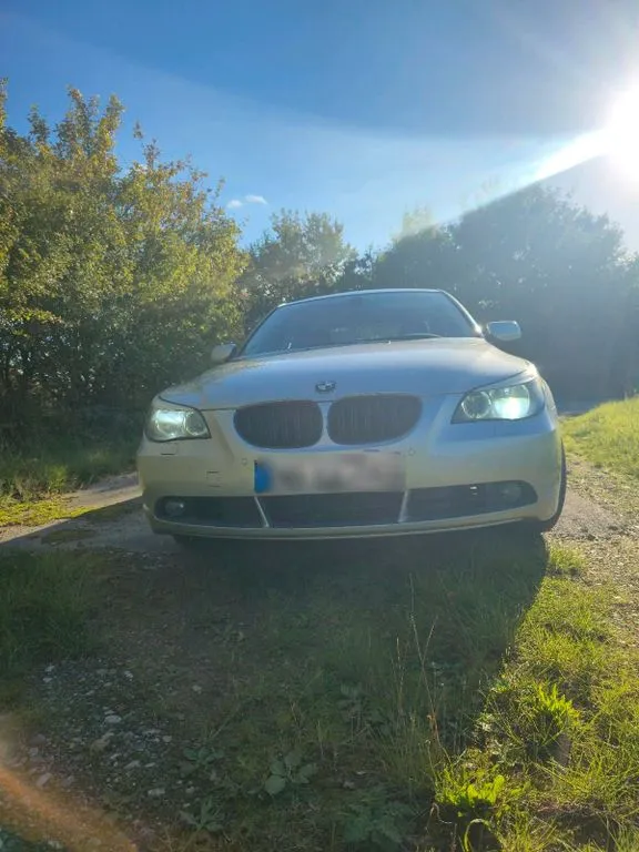 BMW 525