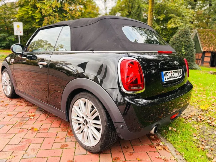 MINI Cooper Cabrio