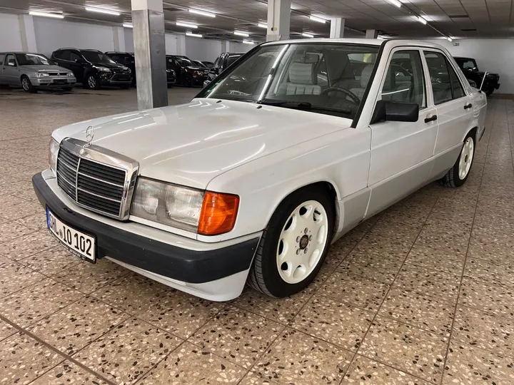 Mercedes-Benz 190