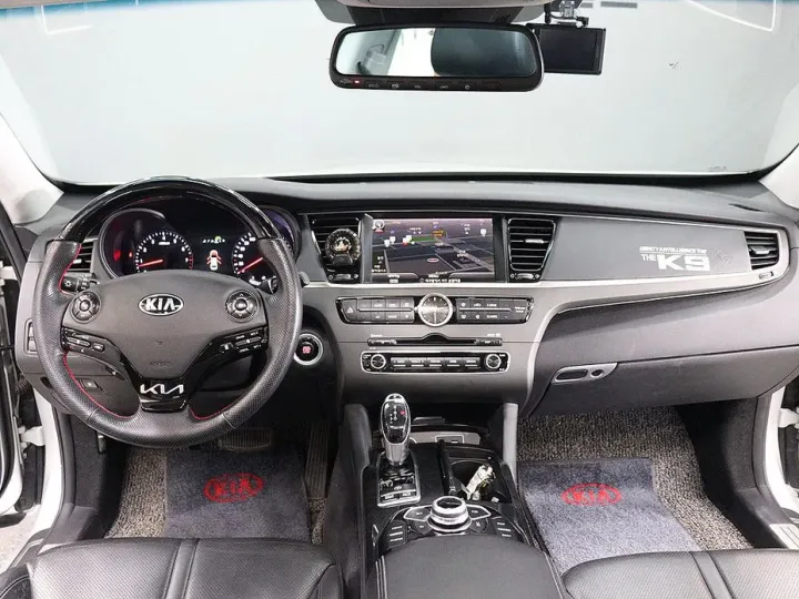 Kia K9