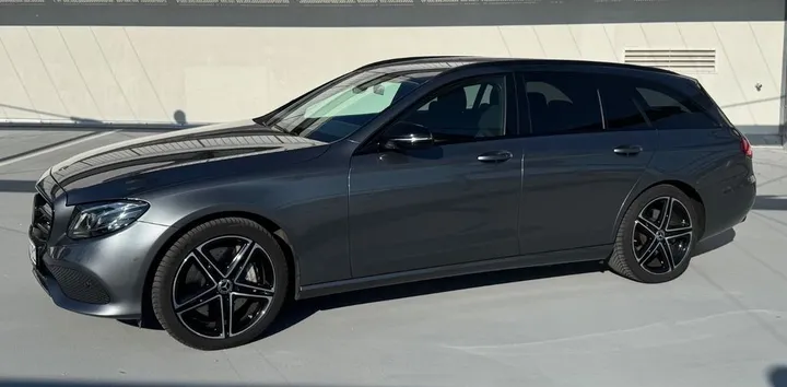 Mercedes-Benz E 400