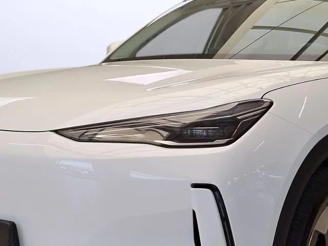 Geely E5