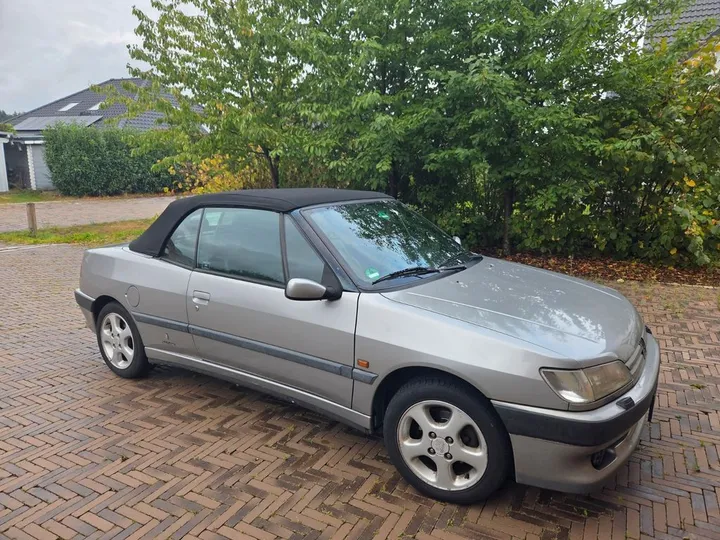 Peugeot 306