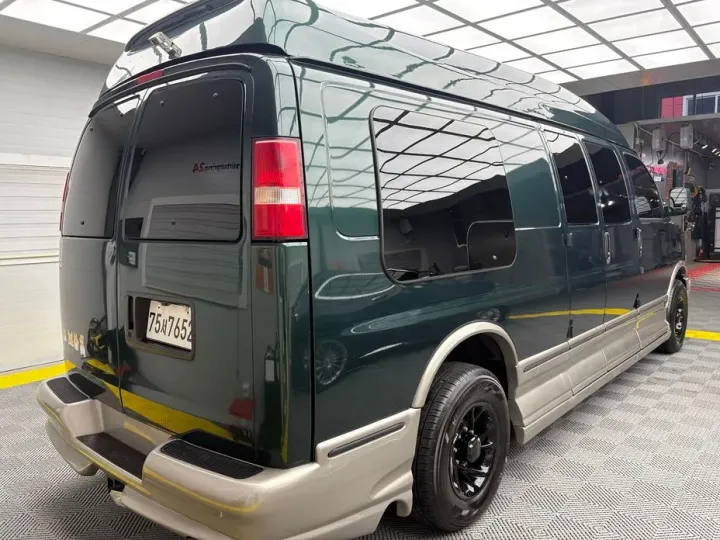 Chevrolet Express Van