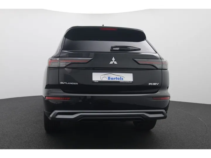 Mitsubishi Plug-in Hybrid Outlander