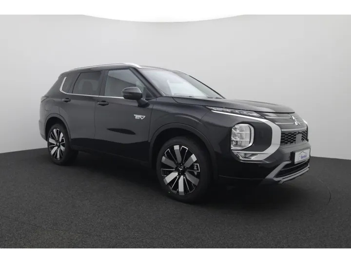 Mitsubishi Plug-in Hybrid Outlander