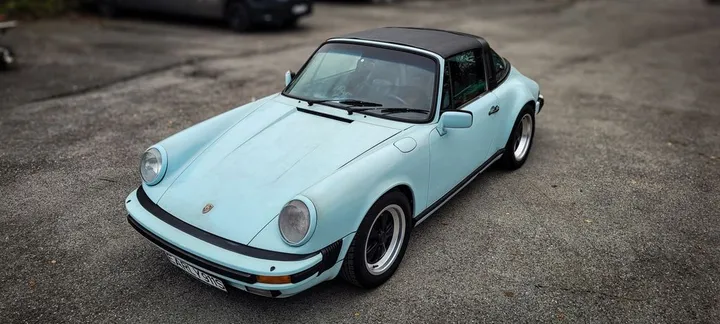 Porsche 911
