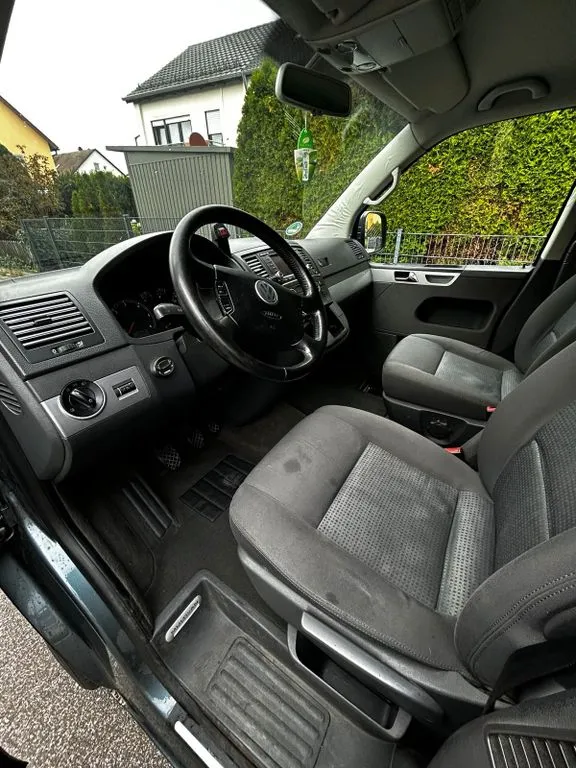 Volkswagen T5 Multivan