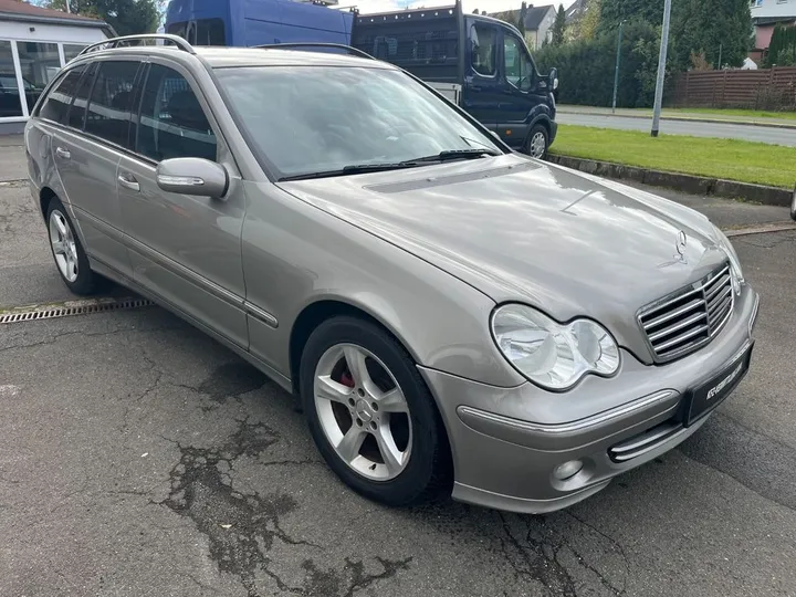 Mercedes-Benz C 220