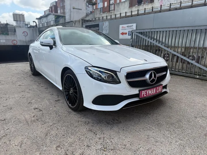 Mercedes-Benz E 220