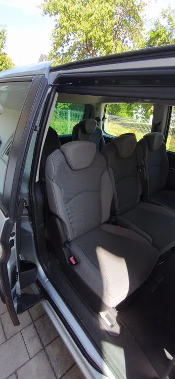 Peugeot 807