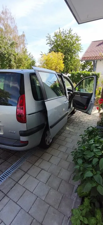 Peugeot 807