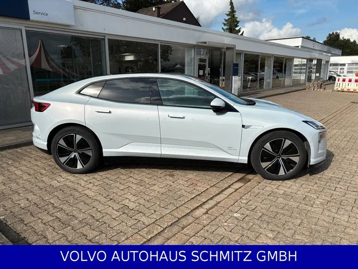 Polestar 4