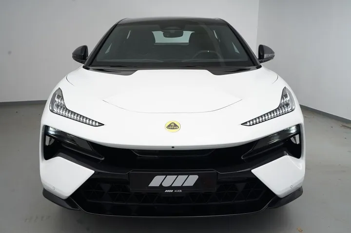 Lotus Eletre