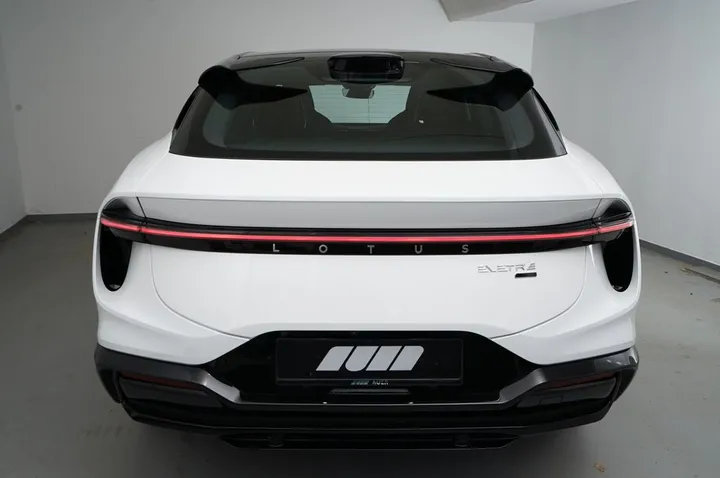 Lotus Eletre